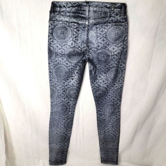 7 for all mankind Metallic Printed Black/Silver Skinny Jeans 27 NWOT - Picture 2 of 8